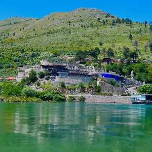 Bed and breakfast Iliria, Canaj